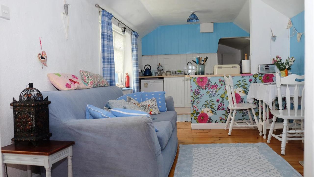 Wellspring Cottage Nr Kynance Cove Lizard Exterior photo